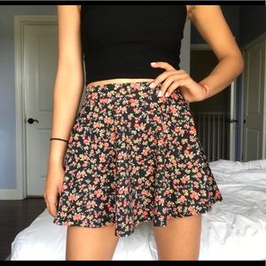Flower Detailed Skirt🌺